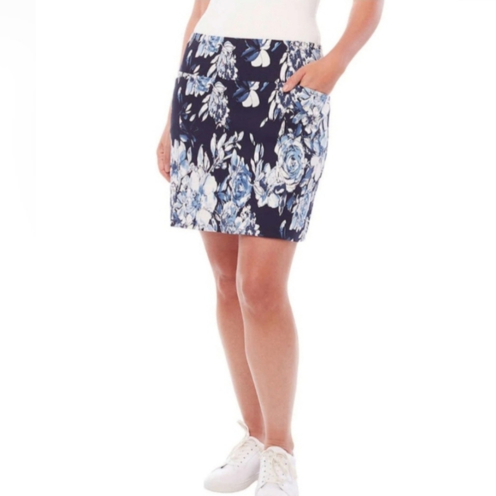 NWOT S.C & Co Women's Blue Floral Skort Stretch Skirt Stretchy Pockets Size XL.